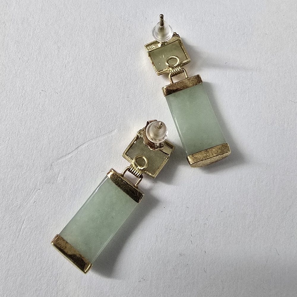 14K Gold Green Jade Earrings and Bracelet Set - Picture 5 of 7